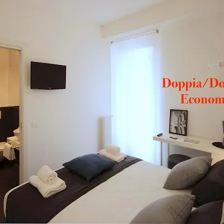 Affittacamere Dimoras House